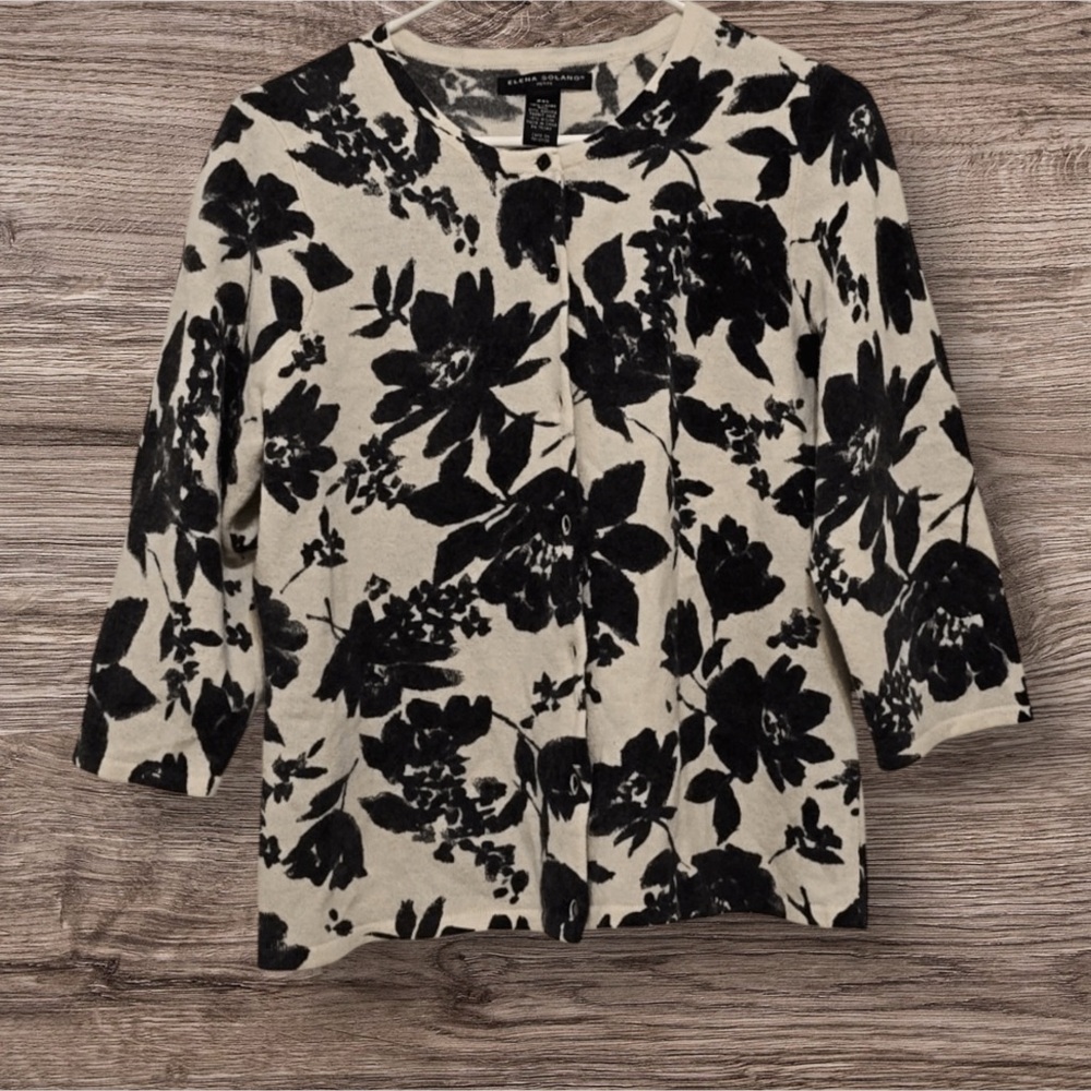 Elena Solano cardigan with floral pattern